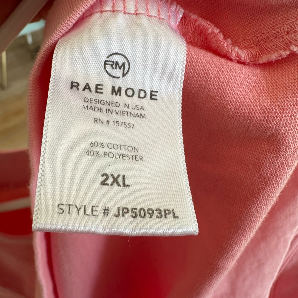 Sleeveless Pink Romper with Front Pockets - Picture 4 of 4